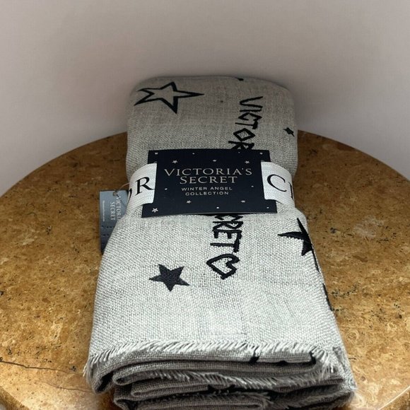 Victoria's Secret Winter Angel Women's Gray Acrylic Night Star Embroidered Scarf - Picture 2 of 8
